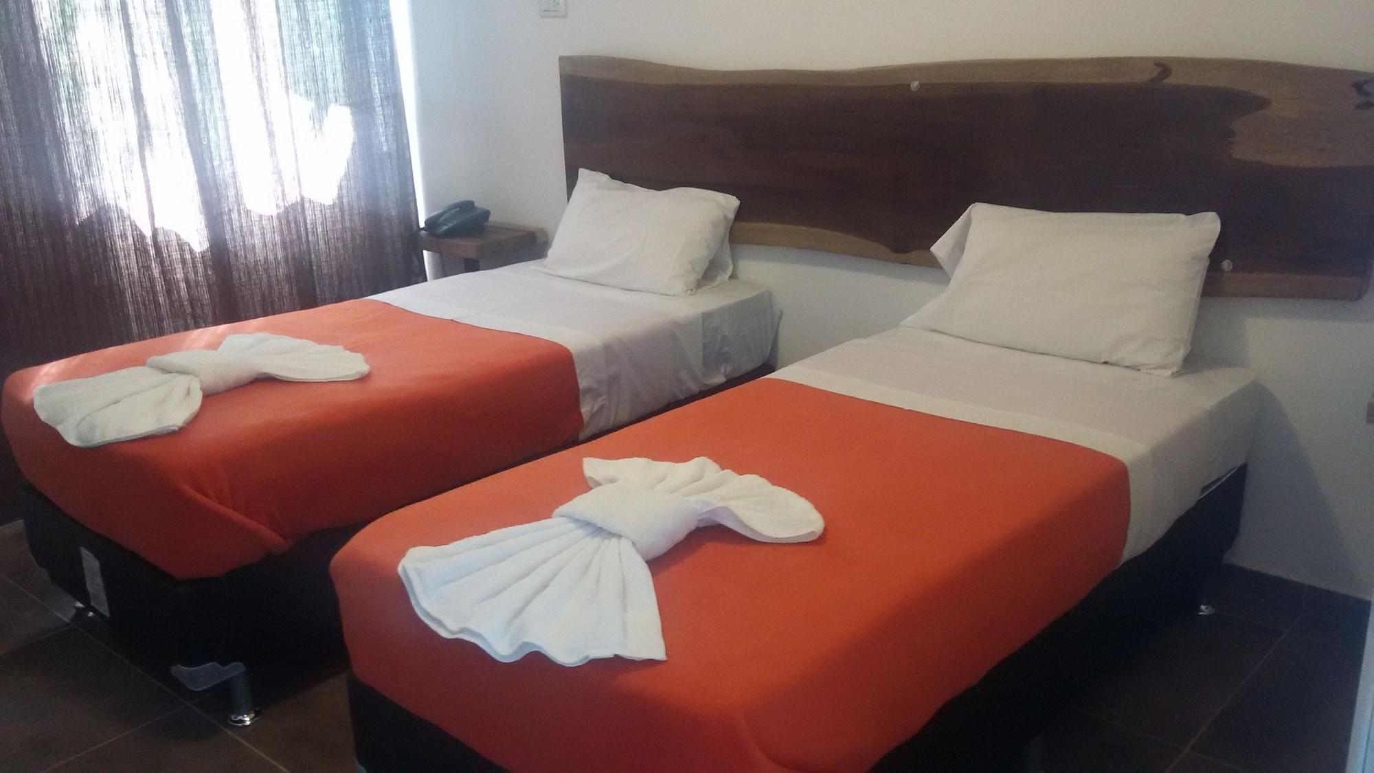 Kelta Hotel - Iguazú Puerto Iguazú Kültér fotó